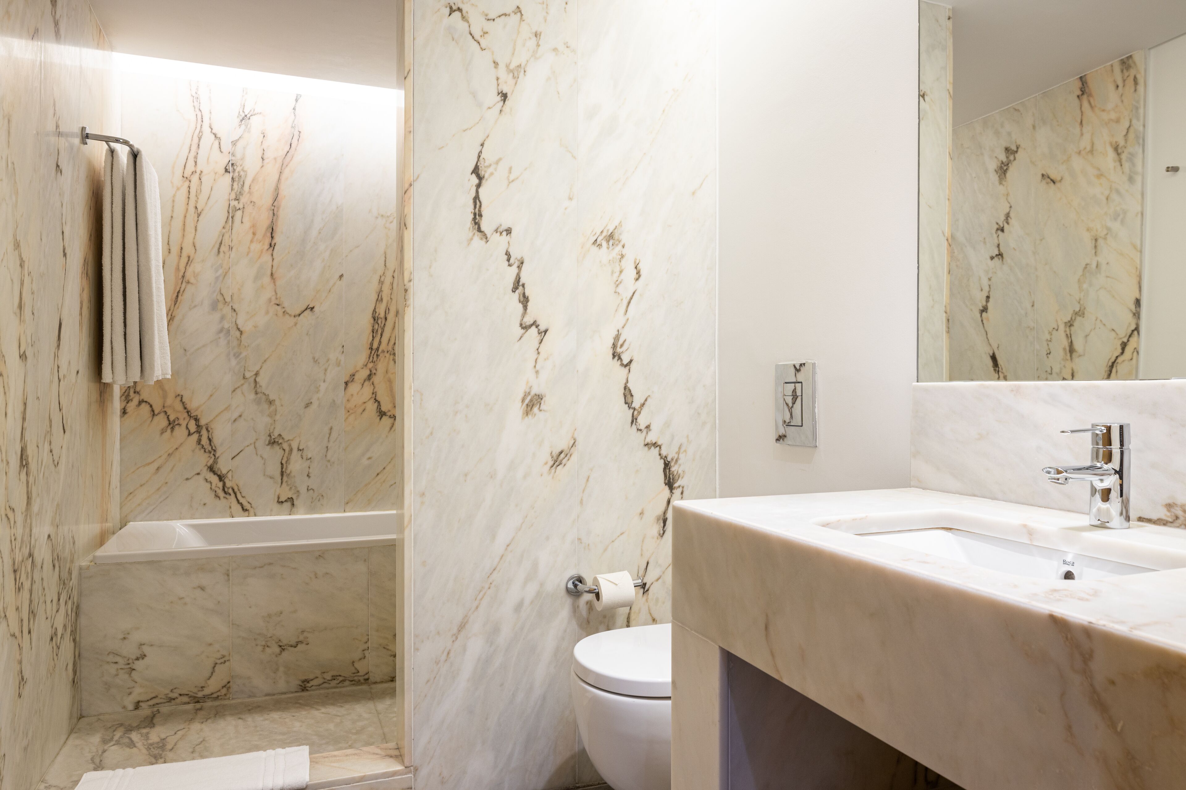 superior room | bathroom | shower, free toiletries, hair dryer, towels