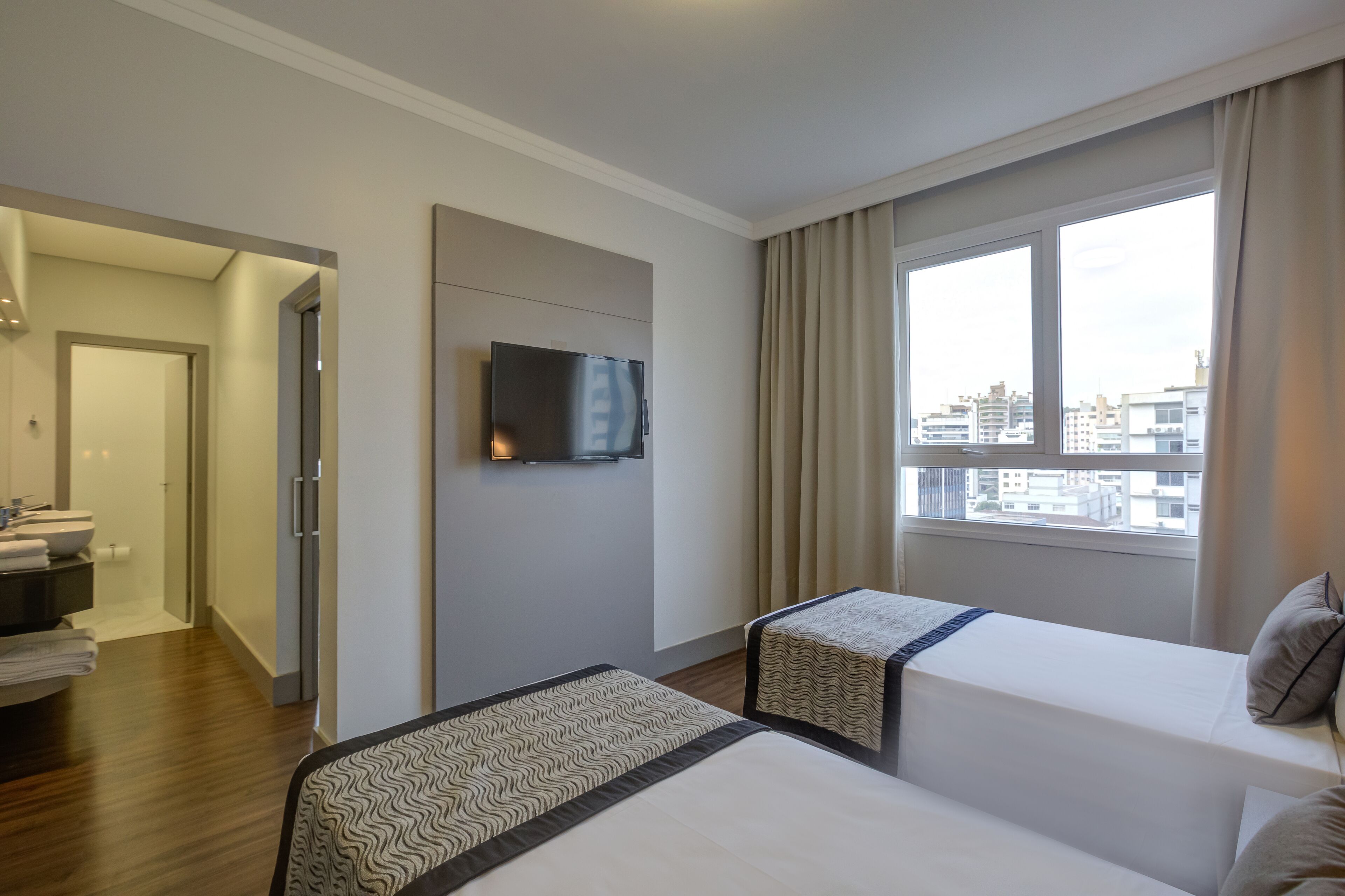 family apartment (superior) | 1 bedroom, in-room safe, desk, laptop workspace