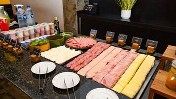 Bữa sáng buffet