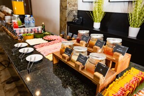 Desayuno buffet incluido todos los días