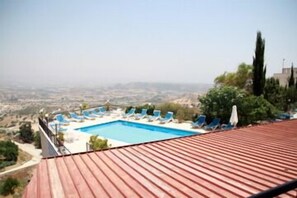 View from room - Pissouriana Apartments (Pissouri)