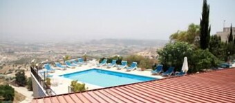 Pissouriana Apartments