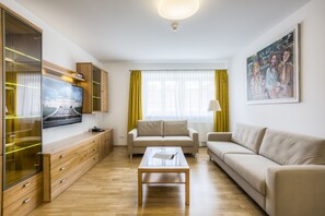 华丽公寓, 2 间卧室 | 客厅 | 0-英寸电视（配备有线频道）