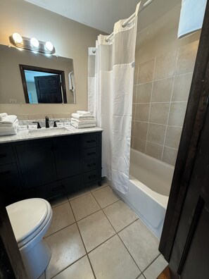Classic Suite, Multiple Beds | Bathroom - Pine View Lodge (Old Orchard Beach)