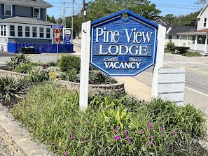 Front of property - Pine View Lodge (Old Orchard Beach)