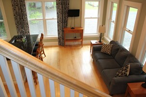 Studio Suite | Living area