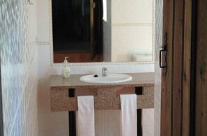 Free cots/infant beds, rollaway beds - Quinta do Vaqueirinho (Marvao)