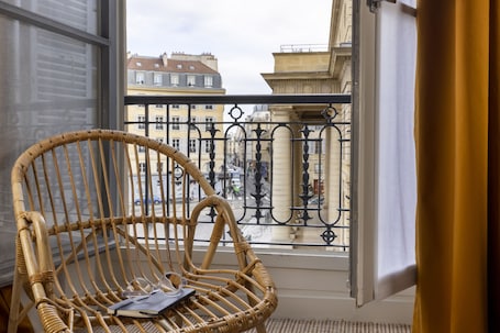 Superior Room, 2 Twin Beds | Egyptian cotton sheets, premium bedding, in-room safe