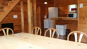 Cottage, Mountain View | In-room dining