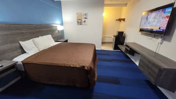 Habitación doble, 2 camas matrimoniales | Escritorio, wifi gratis y ropa de cama