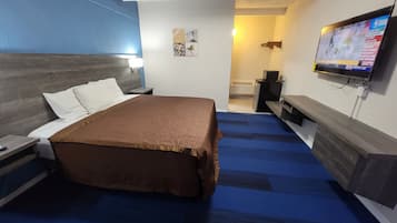 Habitación doble, 2 camas matrimoniales | Escritorio, wifi gratis y ropa de cama 