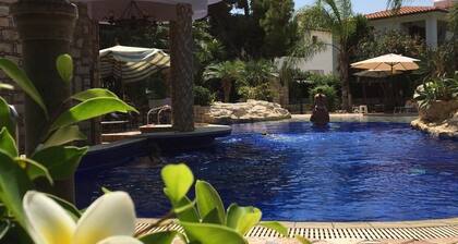 De Michanna Properties