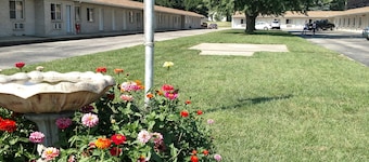 All Seasons Motel