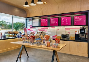 Daily local cuisine breakfast for a fee - Aloft Austin Northwest (Austin)