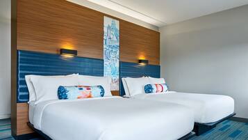 Hypo-allergenic bedding, in-room safe, desk, laptop workspace