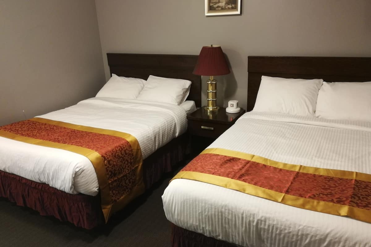 Standard Room, 2 Double Beds