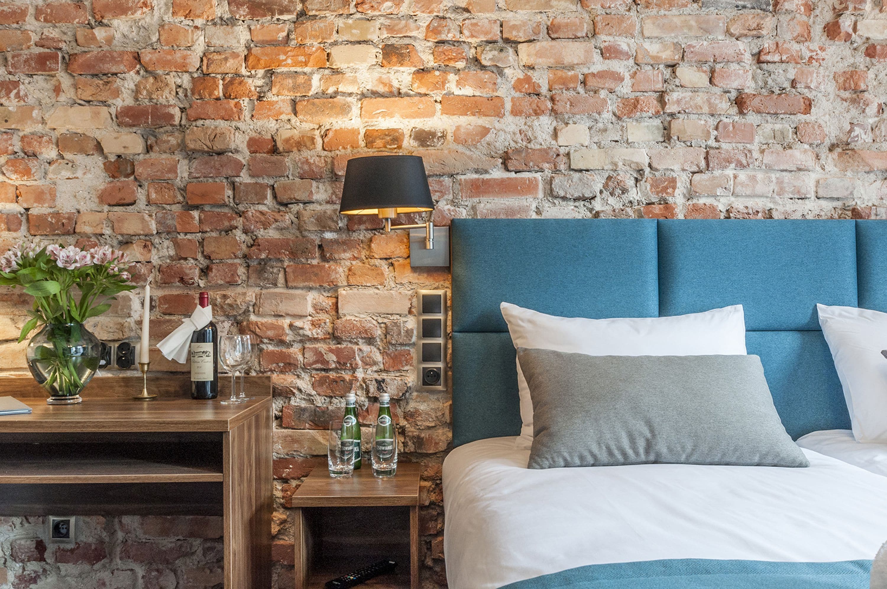 deluxe double or twin room | in-room safe, desk, blackout curtains, soundproofing