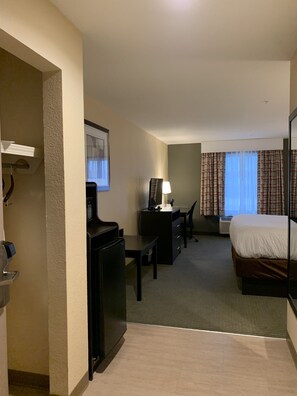 Standaard kamer, 1 kingsize bed, niet-roken | Minikoelkast