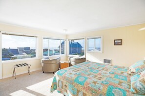 Condo Standard, 1 grand lit et 1 canapé-lit, cuisine, vue sur l’océan | Décor unique, ameublement unique, accès au Wi-Fi (inclus)