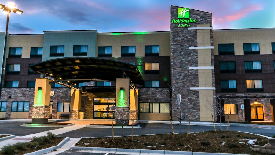 Holiday Inn & Suites Denver Tech Center-Centennial by IHG