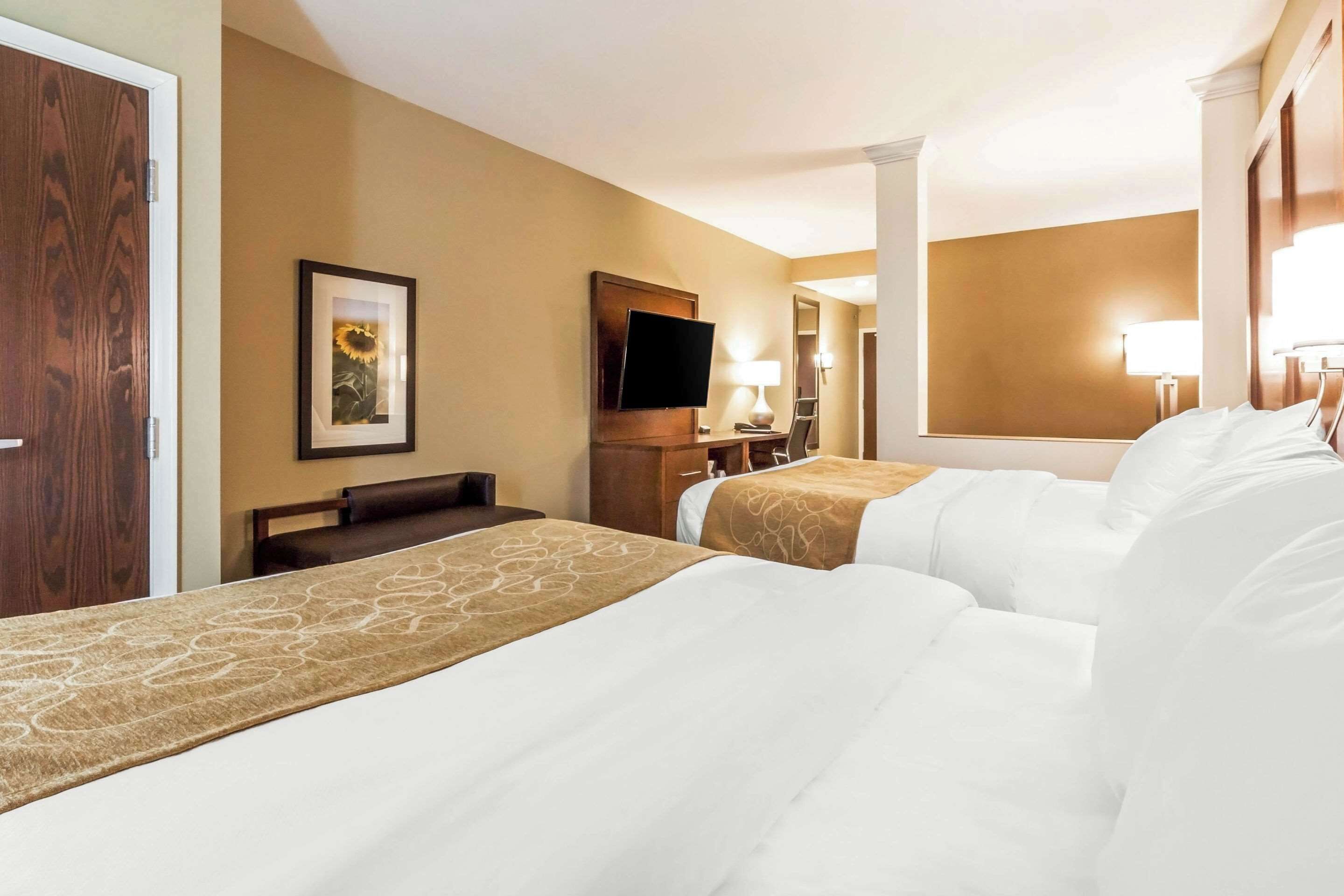 premium bedding, individually decorated, individually furnished, desk