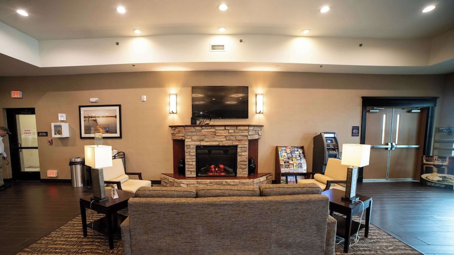 Comfort Suites University