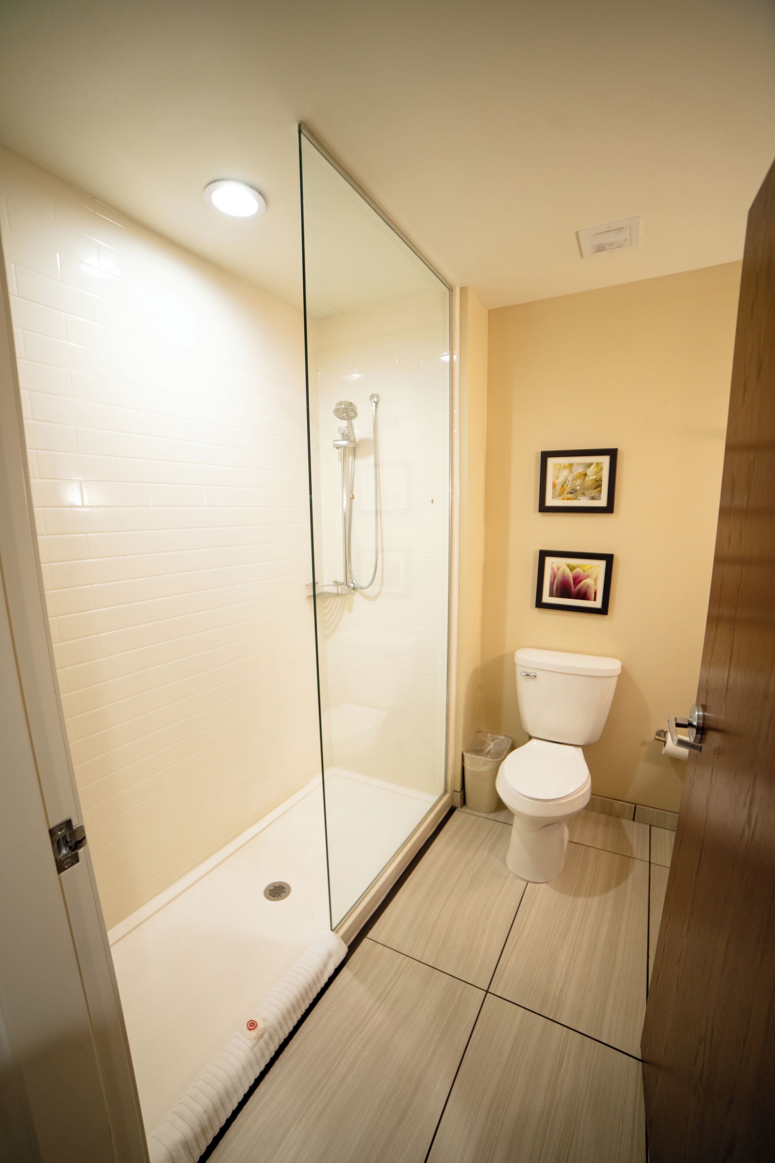 suite, 1 king bed, non smoking | premium bedding, individually decorated, individually furnished, desk