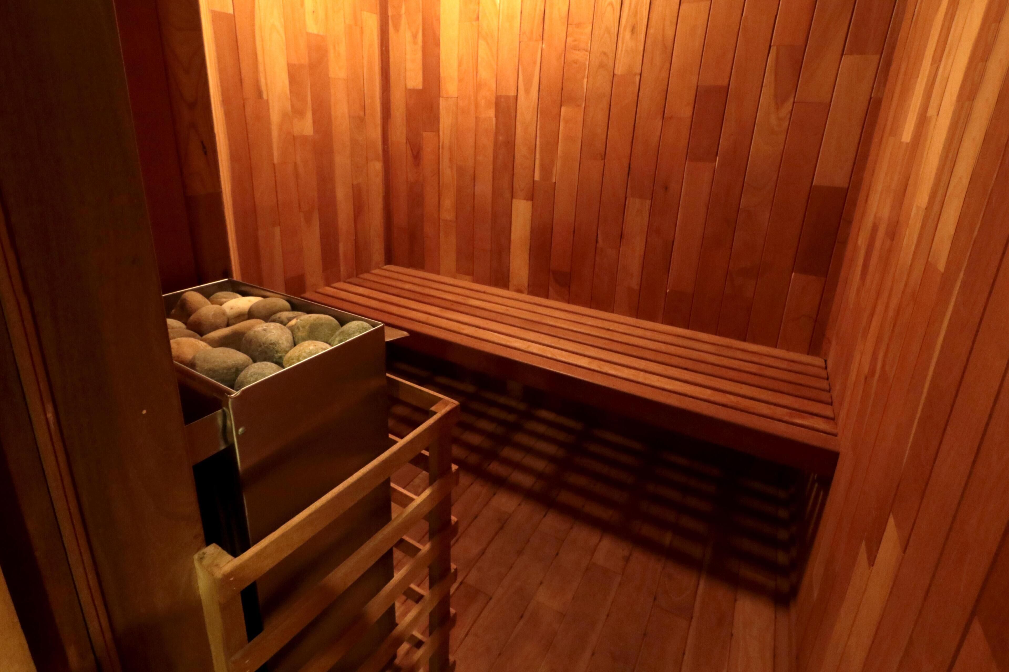 Suite, 1 Bedroom | Minibar, in-room safe, desk, iron/ironing board