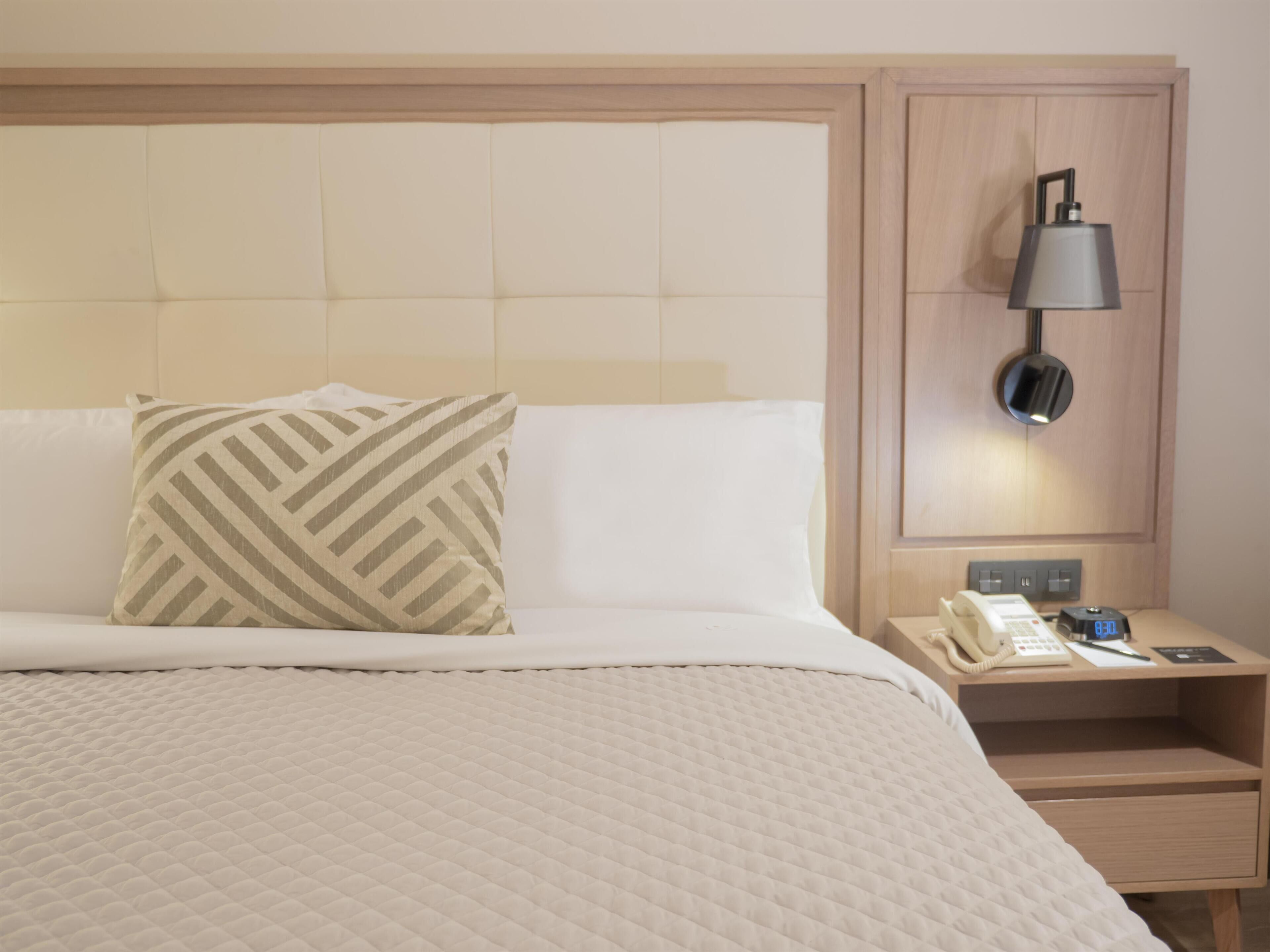 Minibar, in-room safe, desk, iron/ironing board