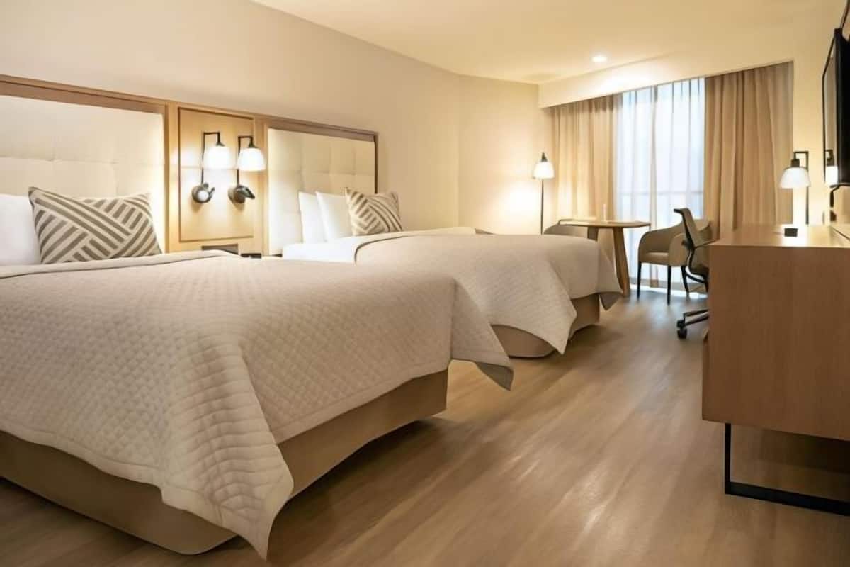 1 makuuhuone, minibaari, tallelokero huoneessa, työpöytä