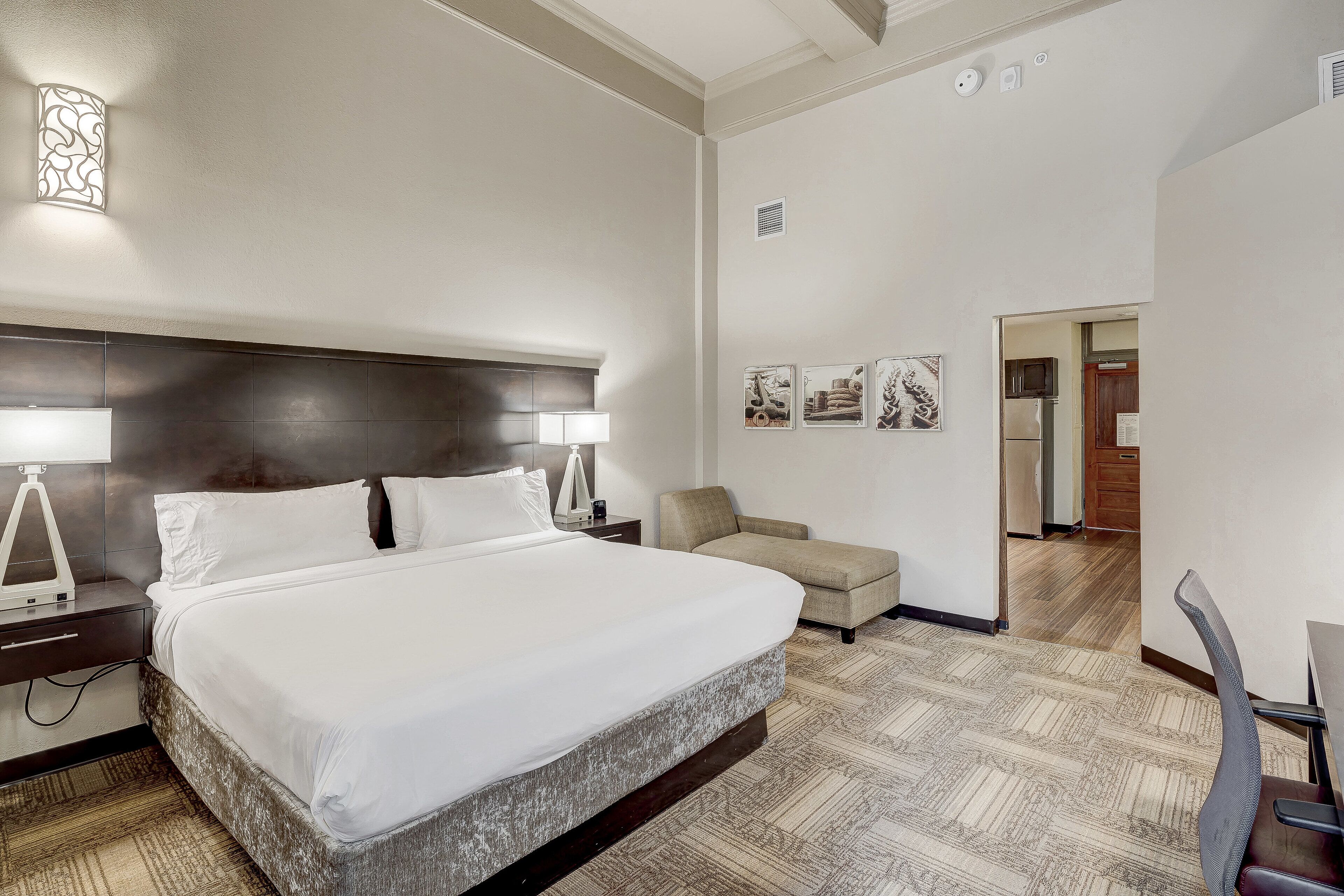 Photo - Staybridge Suites Baltimore - Inner Harbor by IHG