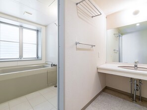 Standard Japanese-Western-Style Room (Non-smoking) | Bathroom | Combined shower/bathtub, slippers, electronic bidet, towels