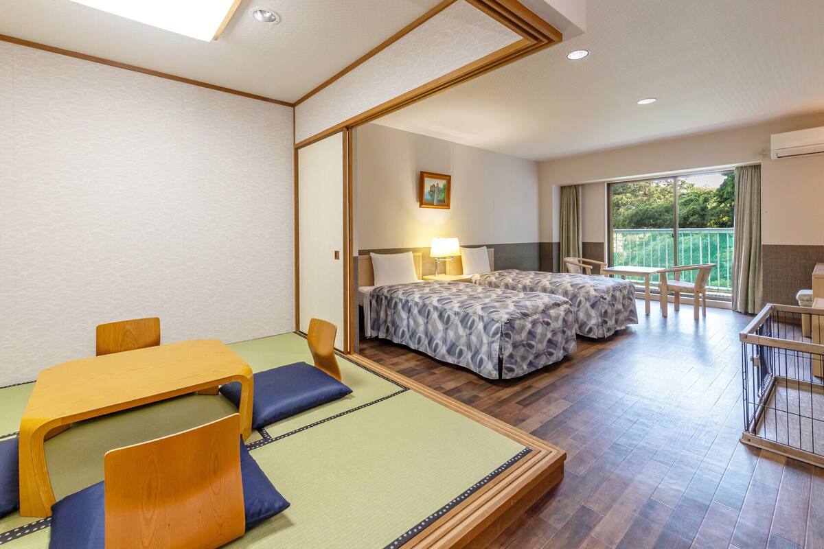 Standard Japanese-Western-Style Room (Non-smoking) | Bed sheets