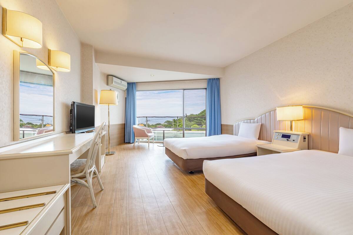 Desk, WiFi (free), bed sheets