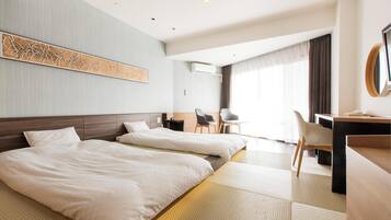 Habitación de estilo japonés, para no fumadores, Terraza (Modern, With private bathroom) | Escritorio, wifi gratis y ropa de cama