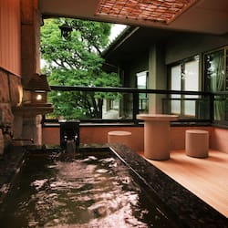 Baignoire relaxante profonde