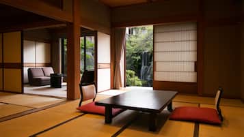 Premium bedding, minibar, in-room safe, free WiFi