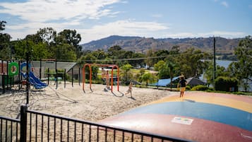 Children’s play area – outdoor