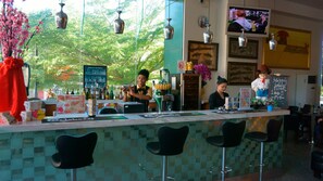 Bar (in der Unterkunft)