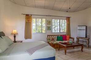 Familiesuite, 2 soverom, terrasse, havutsikt | Wi-fi (inkludert)