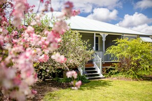 Exterior - Apple Blossom Cottage (Stanthorpe)