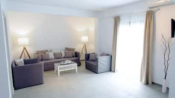 Suite | 1 bedroom, desk, free WiFi, bed sheets