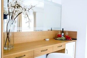 Suite | Skrivebord, wi-fi (inkludert) og sengetøy