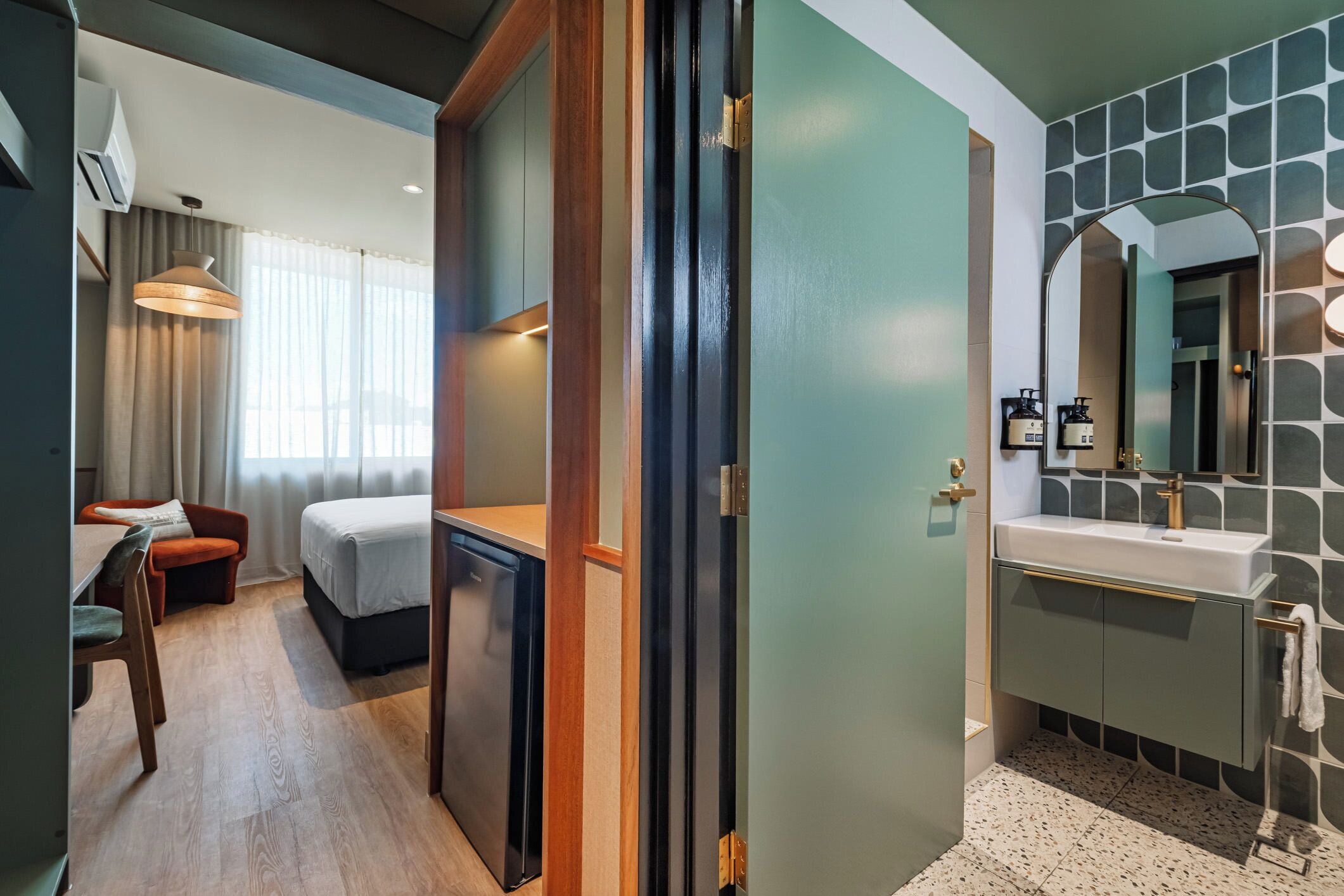 Premier Room | Premium bedding, down comforters, Tempur-Pedic beds, desk