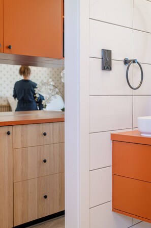Kamar Royal | Kamar mandi | Shower, perlengkapan mandi gratis, pengering rambut, dan handuk