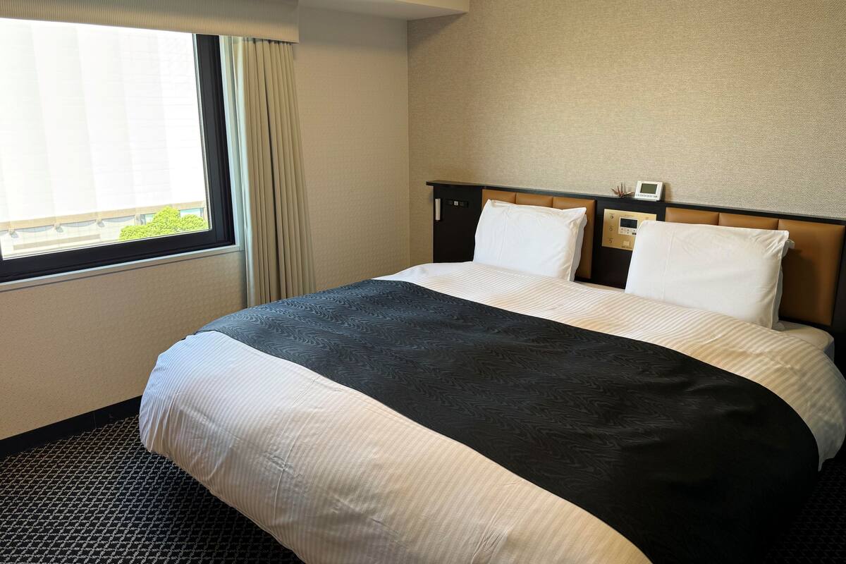 Couette en duvet d'oie, bureau, rideaux occultants, Wi-Fi gratuit