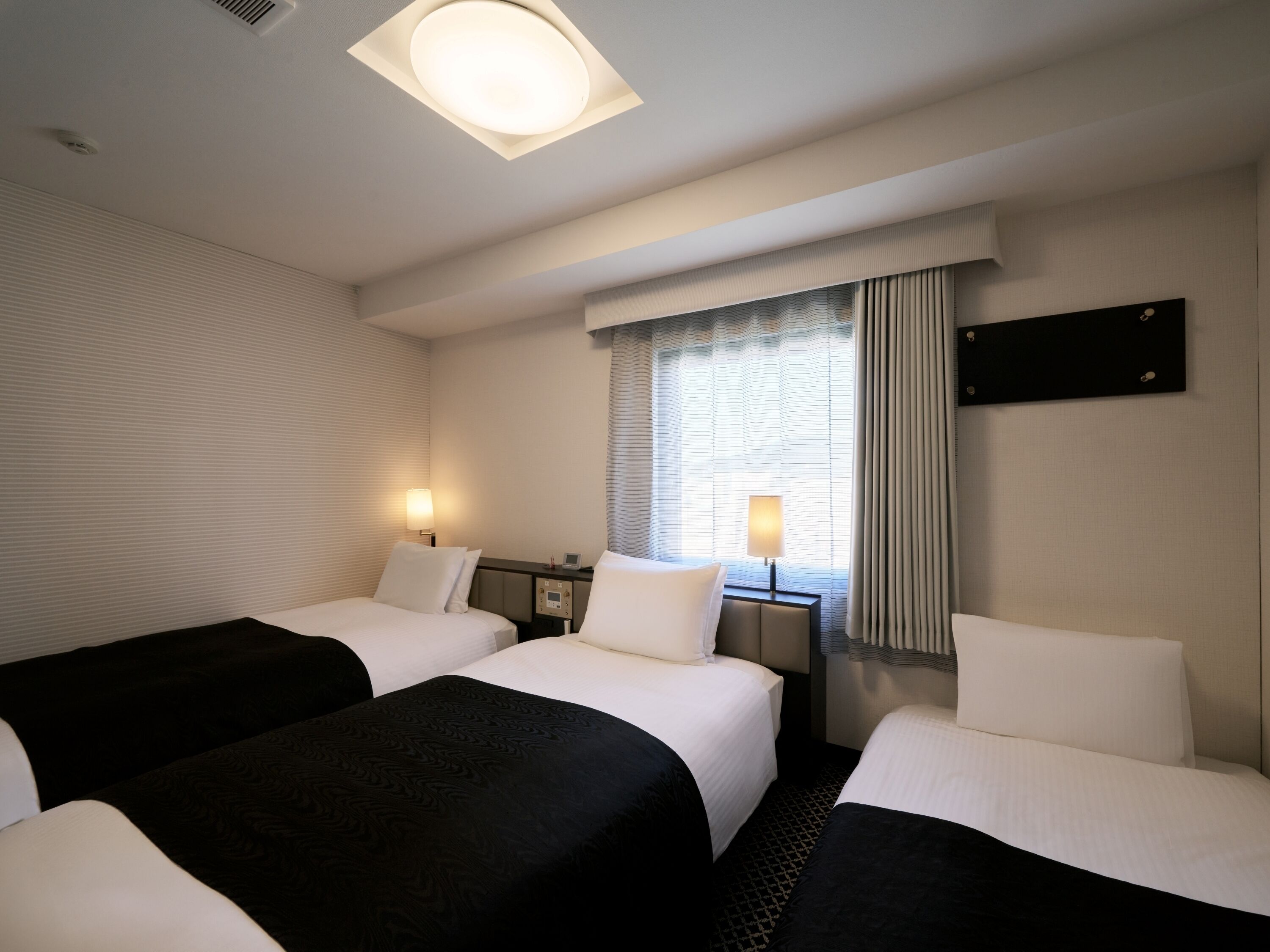 Triple Room, Non Smoking (15㎡) | Down comforters, desk, blackout drapes, free WiFi
