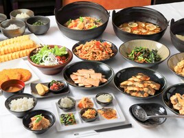 每日供应自助式早餐（需付费）