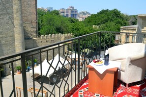 Terrace/patio - Kichik Gala Hotel (Baku)