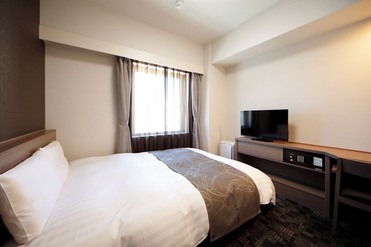 down duvets, in-room safe, desk, laptop workspace